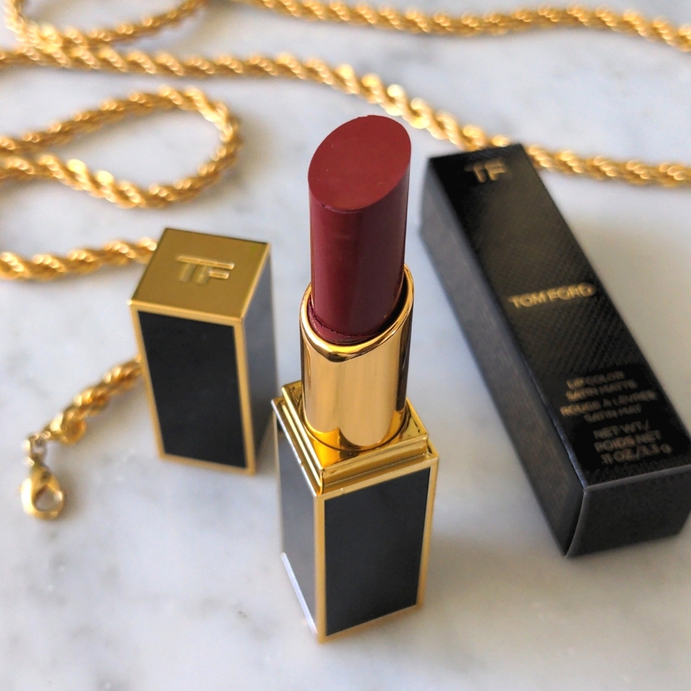 NIB New Tom Ford Rouge a Levres Satin Matte Red Lipstick Lip Color